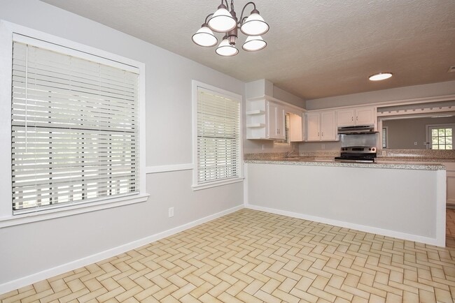 Building Photo - 12713 Roy Harris Loop