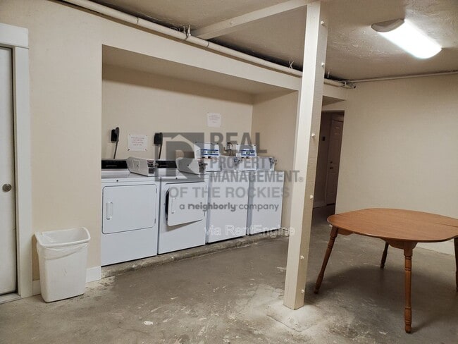 Building Photo - 201 E S 1st St