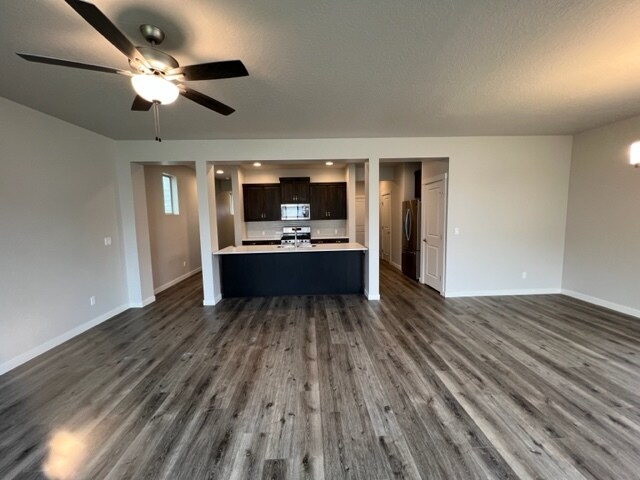 Building Photo - Moxie Ridge SE Boise heaven