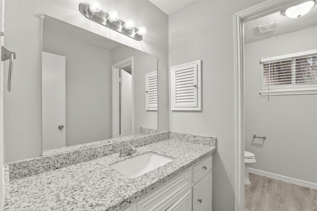 Building Photo - 16310 Cavendish Dr