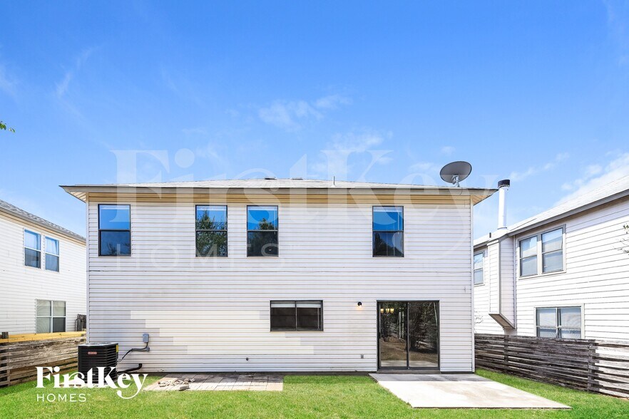 Building Photo - 11415 Bronze Sand
