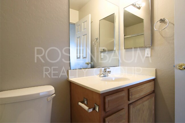 Building Photo - 13211 S Kin Cir