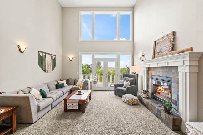 Building Photo - Exquisite Fox Island Home 3 Bedroom, 3.5 B...
