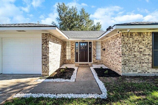 Building Photo - 4722 Northrup Dr