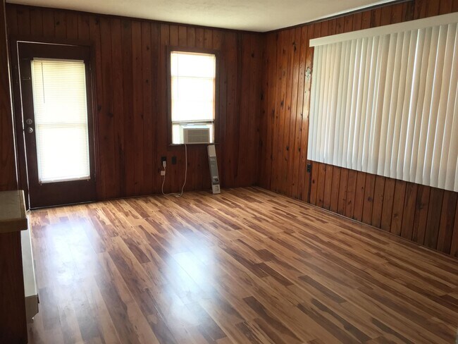 Building Photo - 197 Covino Ave