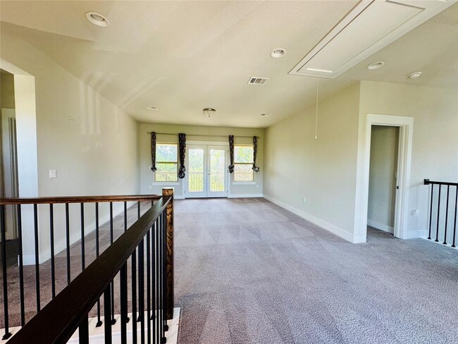 Building Photo - 9801 McKnight Lp