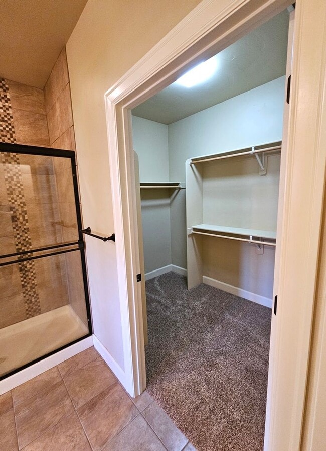 Building Photo - 2817 Tuscanna Dr