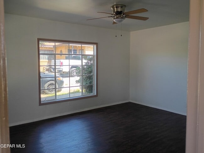 Building Photo - 4704 Clifton Ave