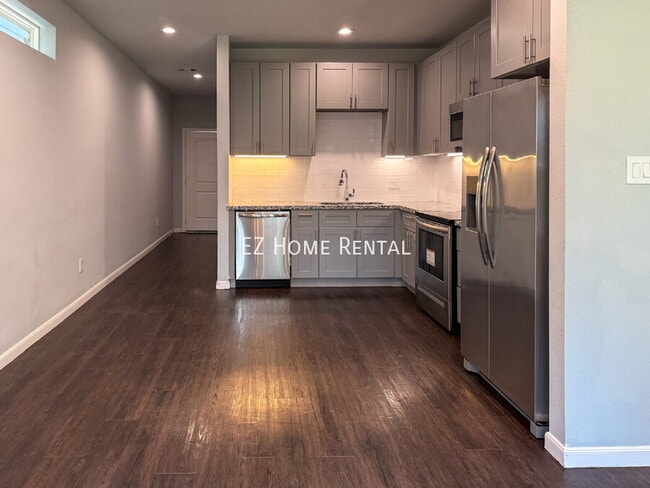 Building Photo - 4939 Ambient Dr