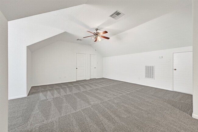 Building Photo - 31 Hearthwick Rd