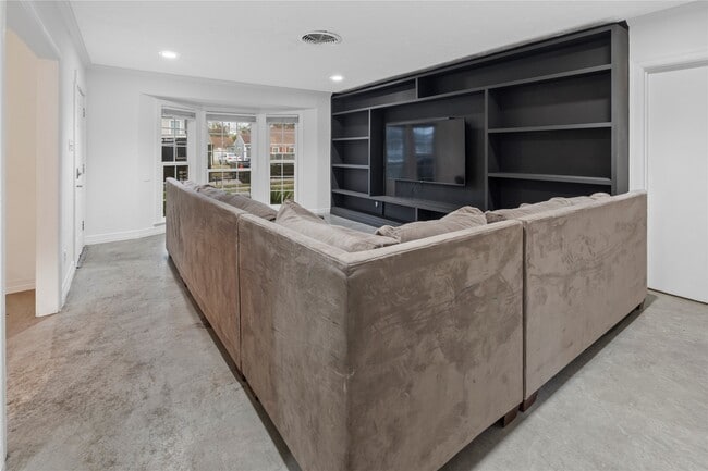 Building Photo - 3714 Eagle St