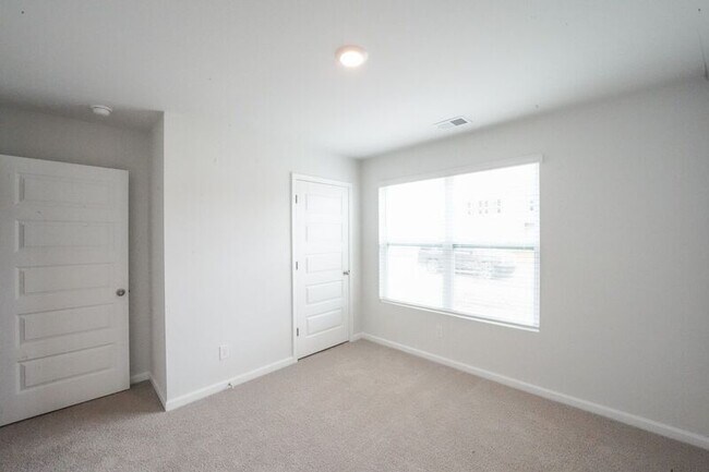 Building Photo - 433 Coconut Dr