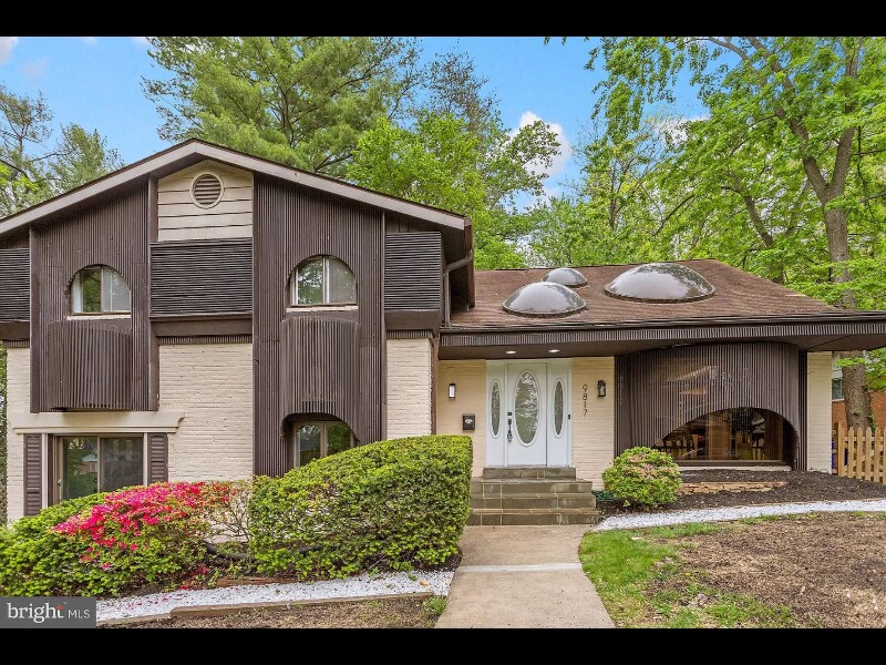 Building Photo - 9817 Inglemere Dr