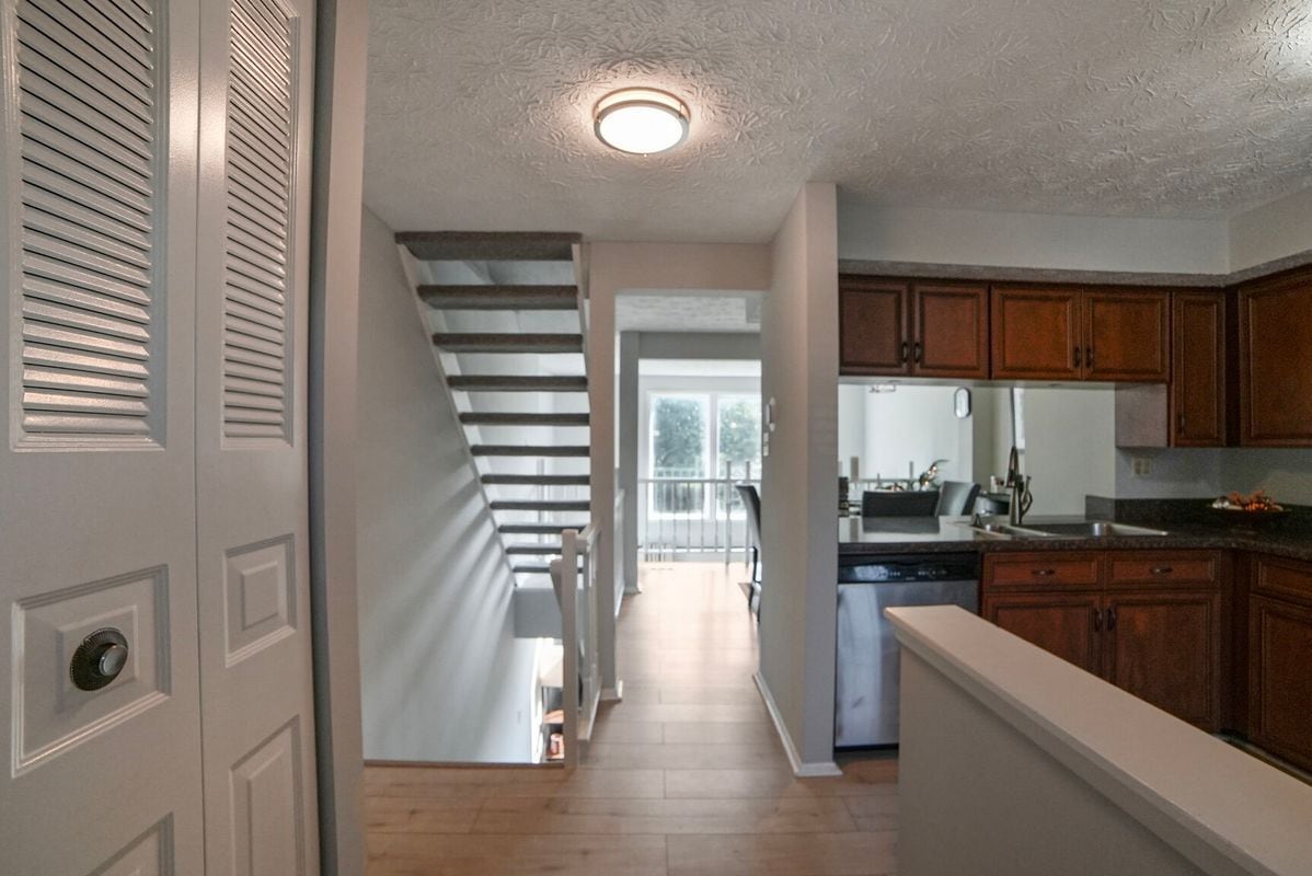 Building Photo - 3650 Castle Terrace