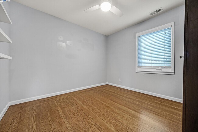 Building Photo - 2438 Upland Dr