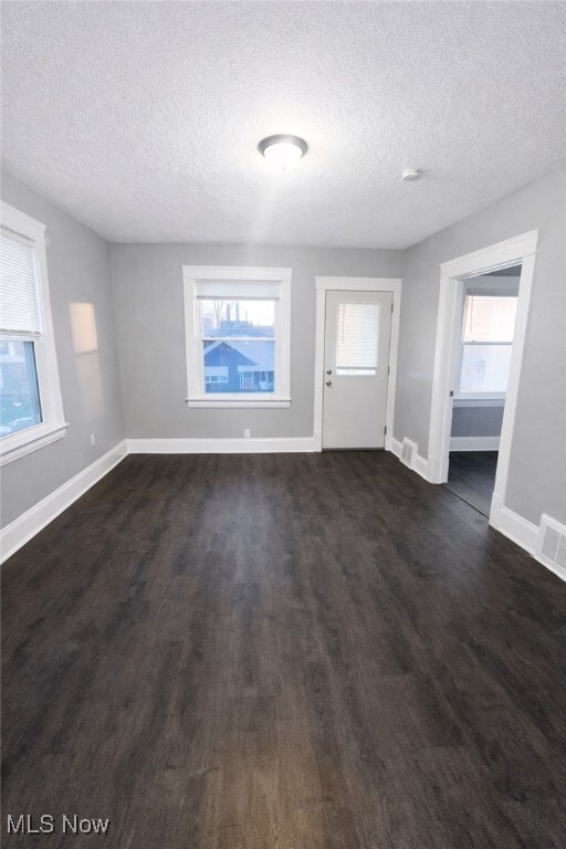 Building Photo - 4415 Pearse Ave