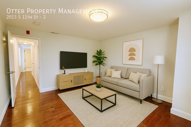 Primary Photo - 2013 S 11th St