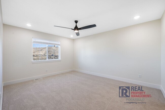 Building Photo - 1733 Ammon St