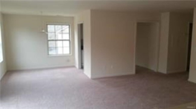 Building Photo - 25 Henry W Dubois Dr