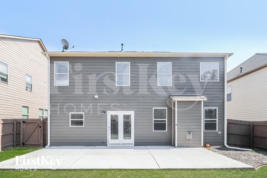 Building Photo - 821 Harrison Drive