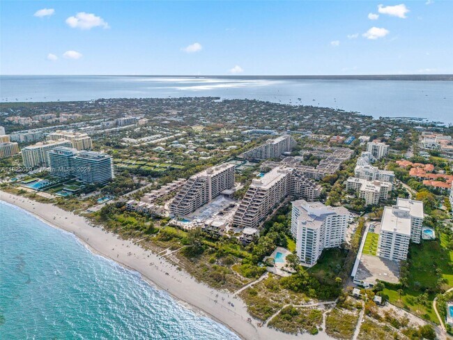 Building Photo - 201 Crandon Blvd
