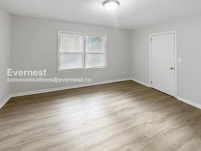 Building Photo - 1228 S Madison Ave