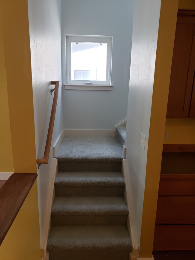 Building Photo - 4251COV