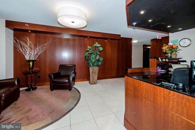 Building Photo - 1260 21st St NW