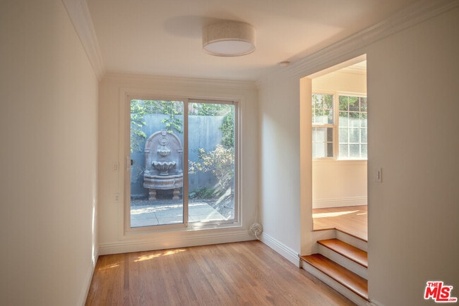 Building Photo - 4141 Verdugo View Dr