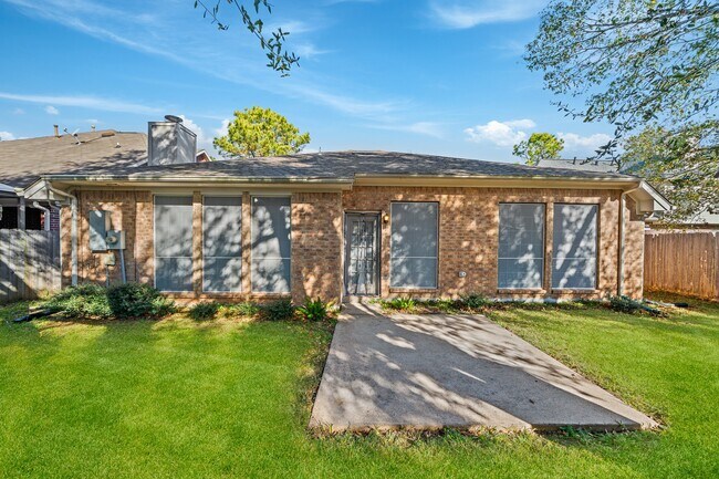 Building Photo - 23223 Hazel Field Ct