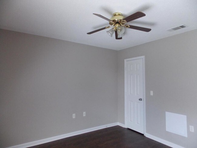 Building Photo - 140 Lanier Dr