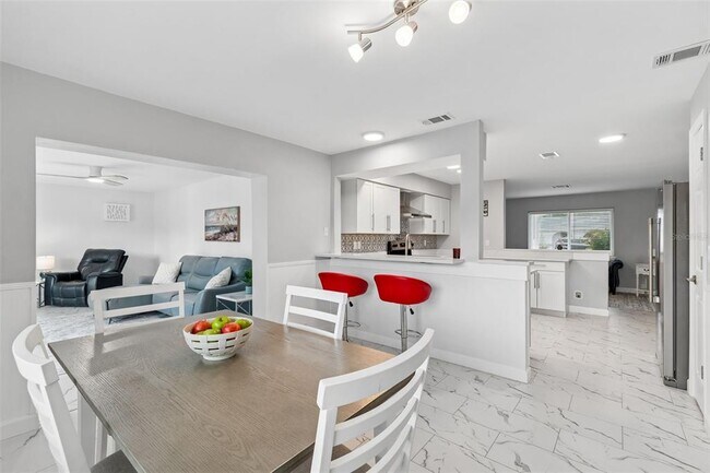 Building Photo - 8120 Brown Pelican Ave