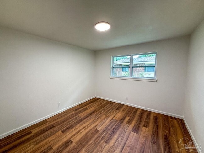 Building Photo - 5230 Springhill Dr