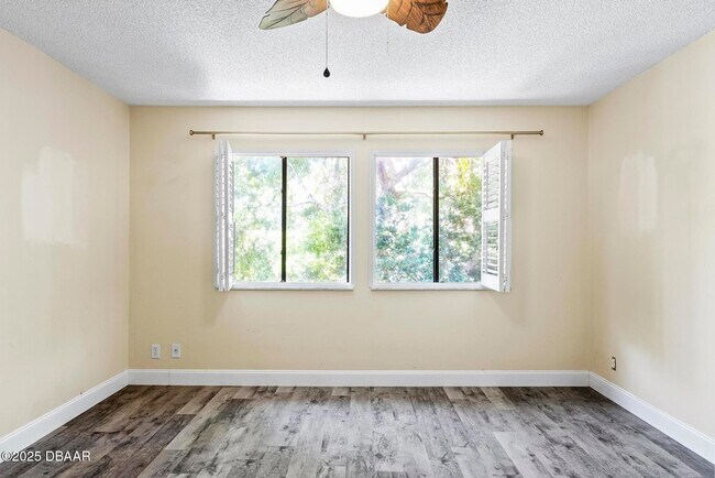 Building Photo - 149 Pine Cone Trail