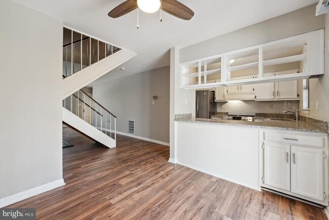 Building Photo - 2053 Headlands Cir