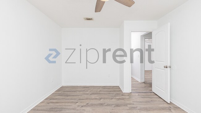 Building Photo - 929 Pahoa St