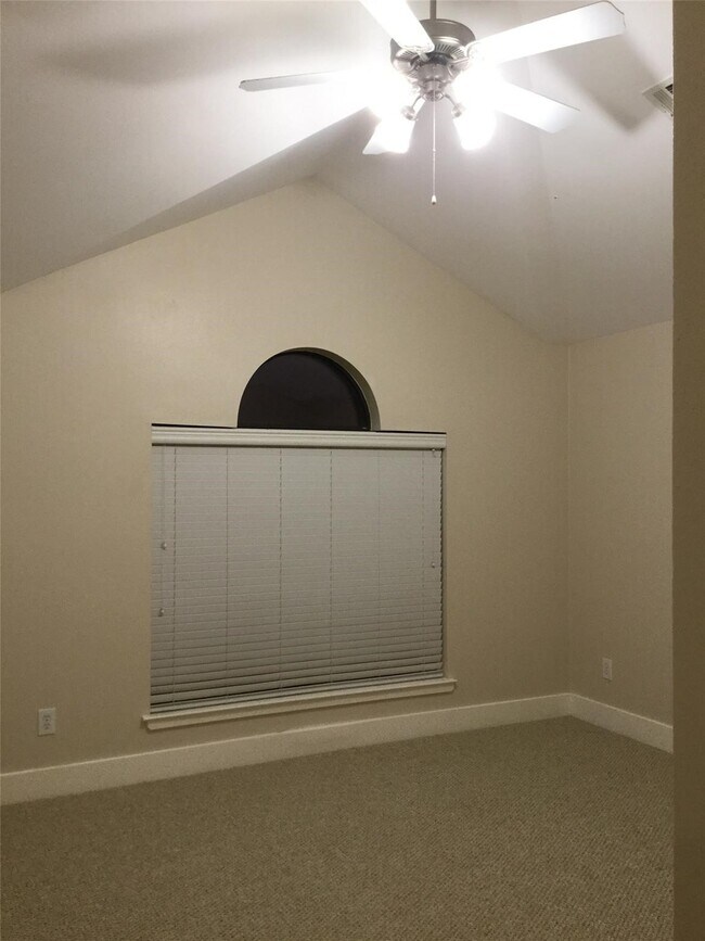 Building Photo - 3501 Link Valley Dr.