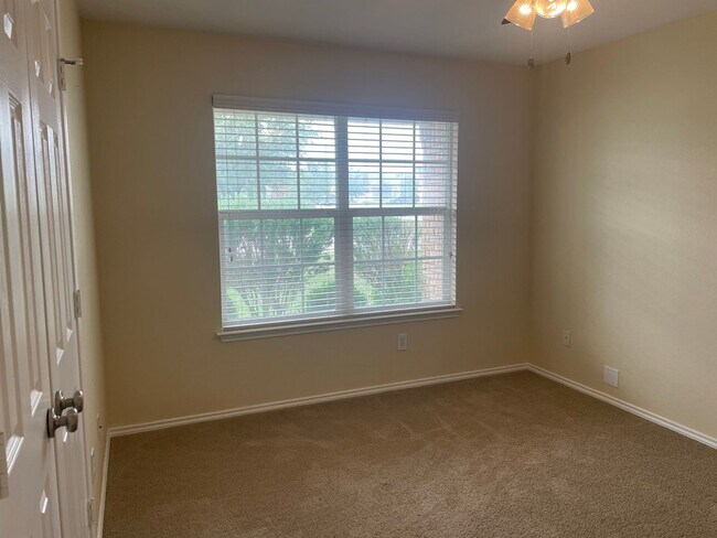 Building Photo - 3 BEDROOM, BELTON ISD