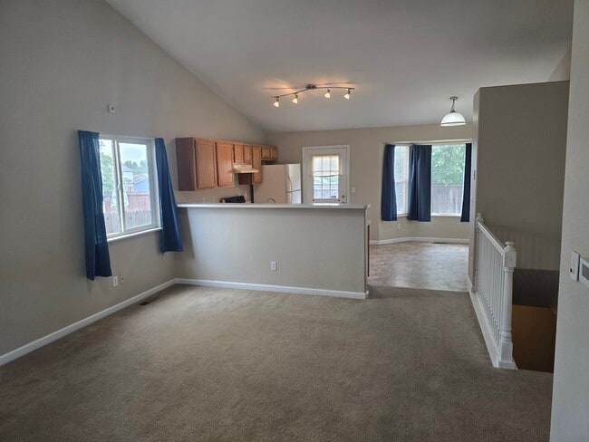 Building Photo - 964 Red Brooke Dr
