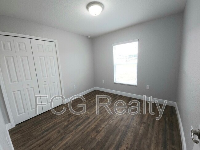 Building Photo - 4750 SW 139th St Rd