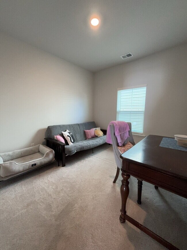 Building Photo - 135 Wood Sage Run