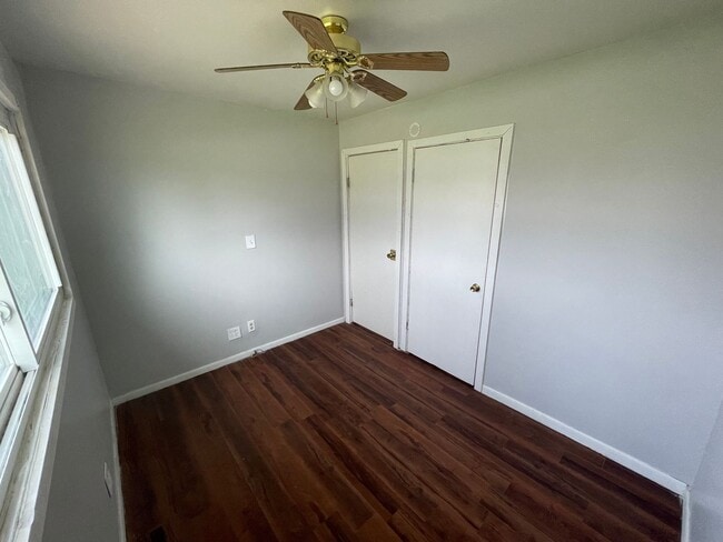 Building Photo - 3 Bedroom Home