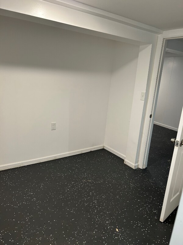 Building Photo - 10608 S Rhodes Ave