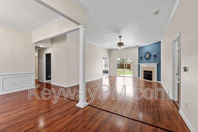 Building Photo - 435 St Julian Pl