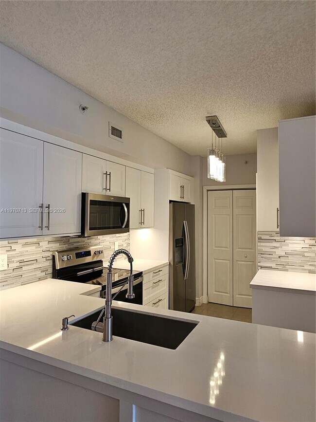 Building Photo - 2351 W Preserve Way