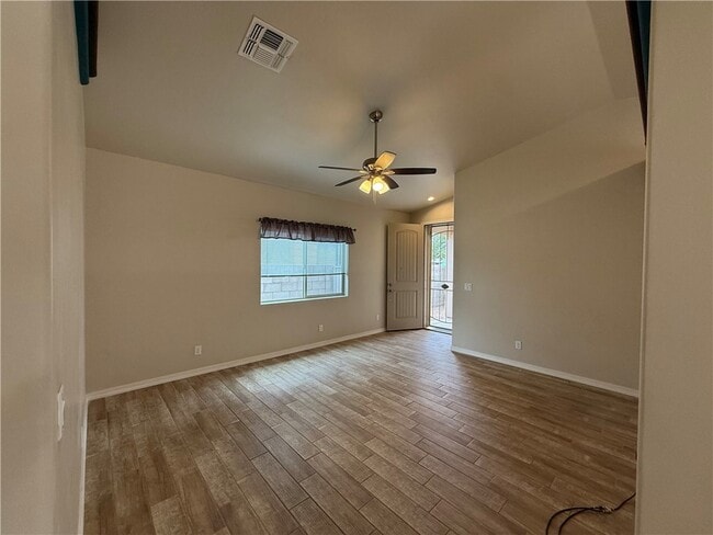 Building Photo - 2535 Southern Ave