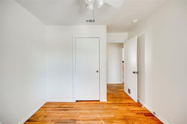 Building Photo - 4804 Tanney St