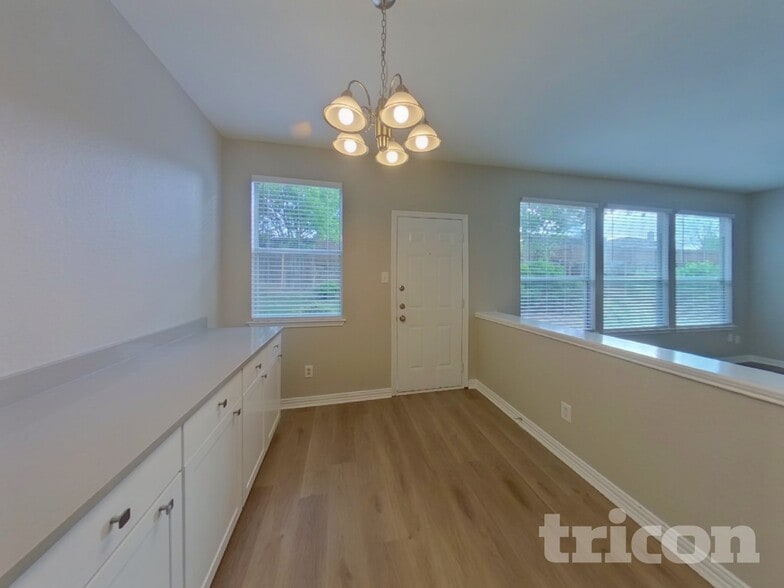 Building Photo - 5604 Nacona Dr