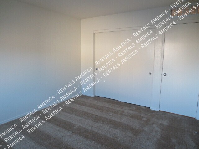 Building Photo - 2417 N 73rd Dr
