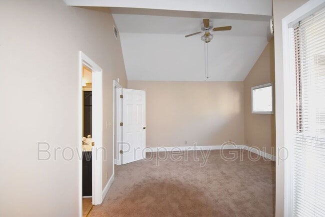 Building Photo - 741 Victorian Pl